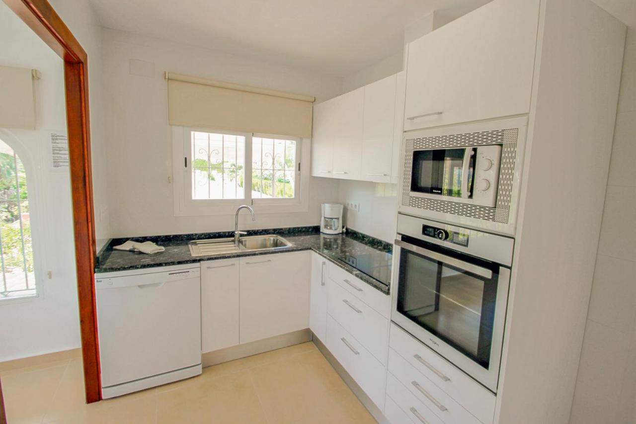 Tere - Holiday Home With Private Swimming Pool In Κάλπε Εξωτερικό φωτογραφία