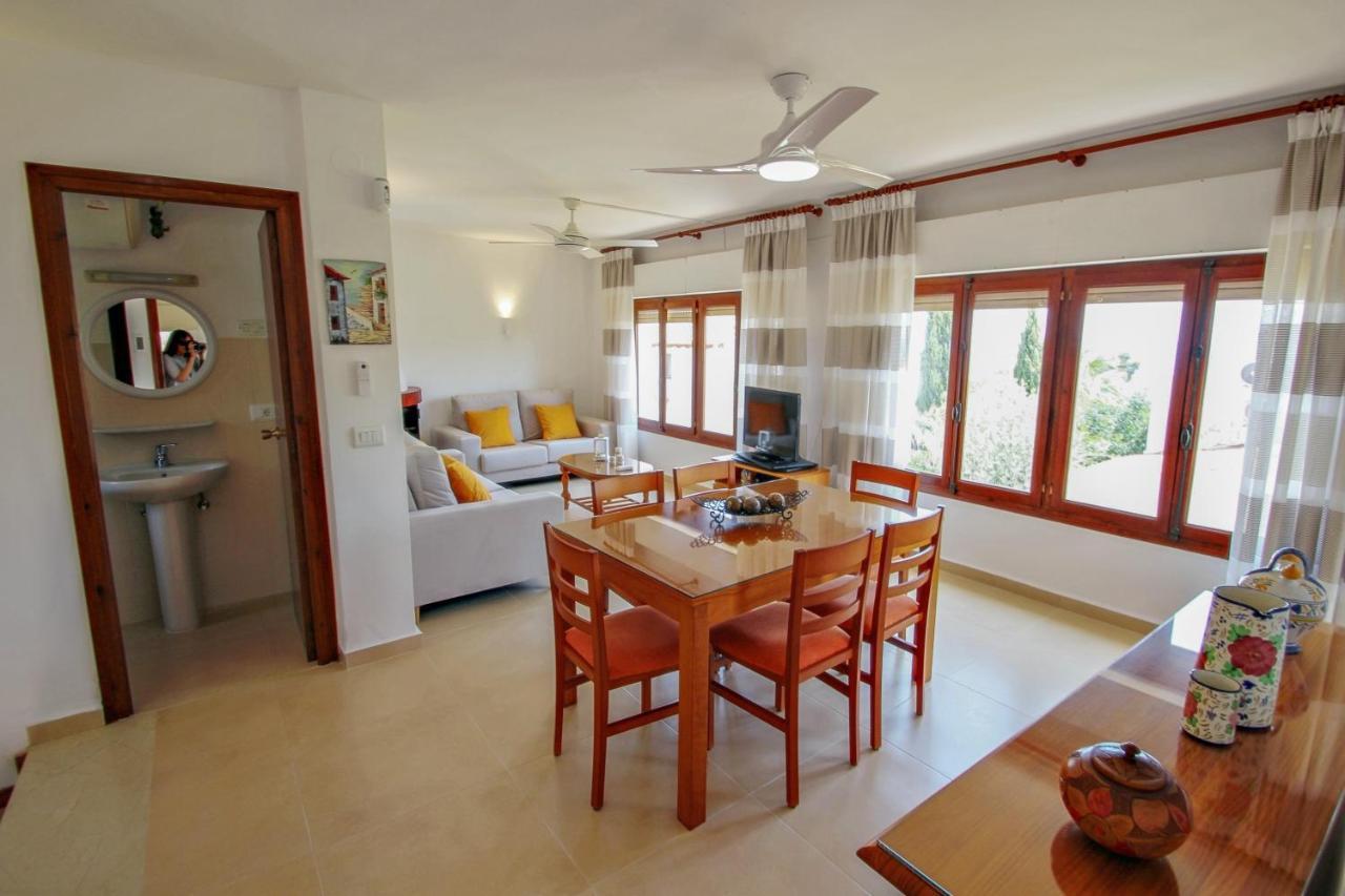 Tere - Holiday Home With Private Swimming Pool In Κάλπε Εξωτερικό φωτογραφία